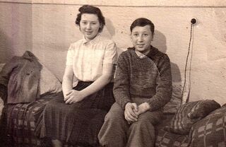  Jan Mosebach se sestrou Marianou v 50. letech. Zdroj: archiv pamětníka 